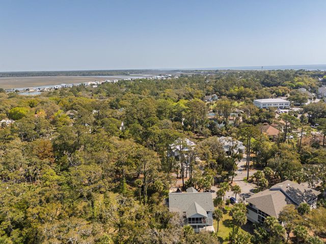864 Club Cottage Road, Edisto Island, SC 29438