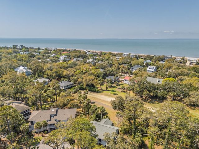 864 Club Cottage Road, Edisto Island, SC 29438