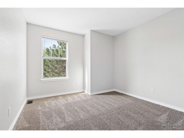 1577 S Pitkin Cir, Aurora, CO 80017