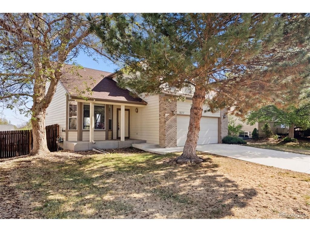 1577 S Pitkin Cir, Aurora, CO 80017