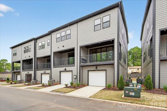 420 Old Town Village Road, Waxhaw, NC 28173