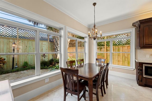 2318 Bellefontaine Street, Houston, TX 77030