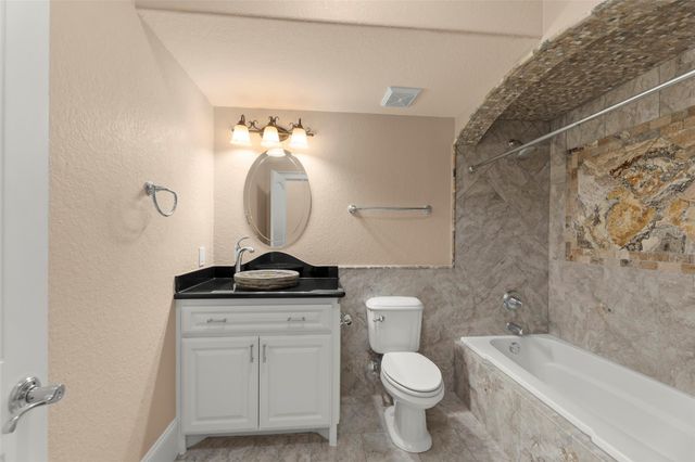 2318 Bellefontaine Street, Houston, TX 77030