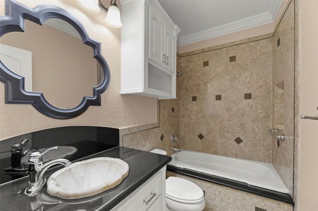 2318 Bellefontaine Street, Houston, TX 77030