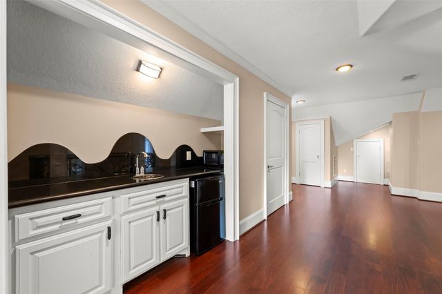 2318 Bellefontaine Street, Houston, TX 77030