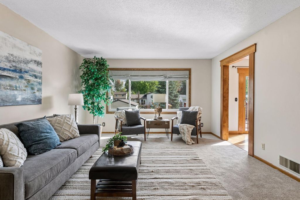 6364 Crosby Avenue, Inver Grove Heights, MN 55076 — photo 5
