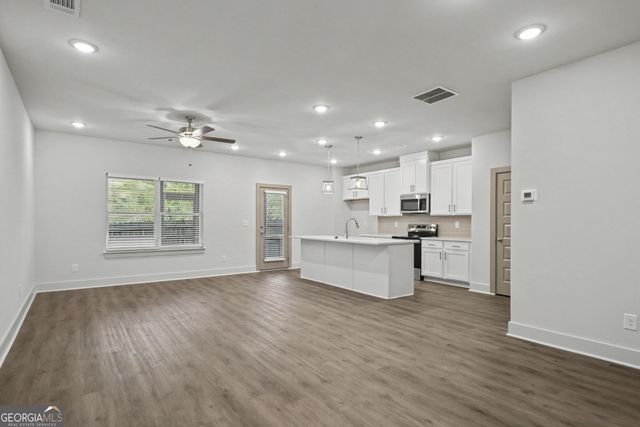 4304 Fern River Bend 73, Norcross, GA 30093