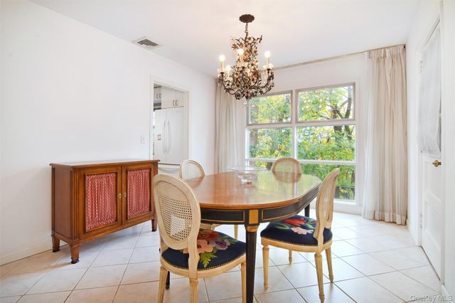 18 Eldredge Place, Dobbs Ferry, NY 10522