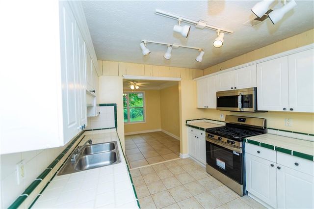 3740 Maple Valley Drive, Cumming, GA 30040