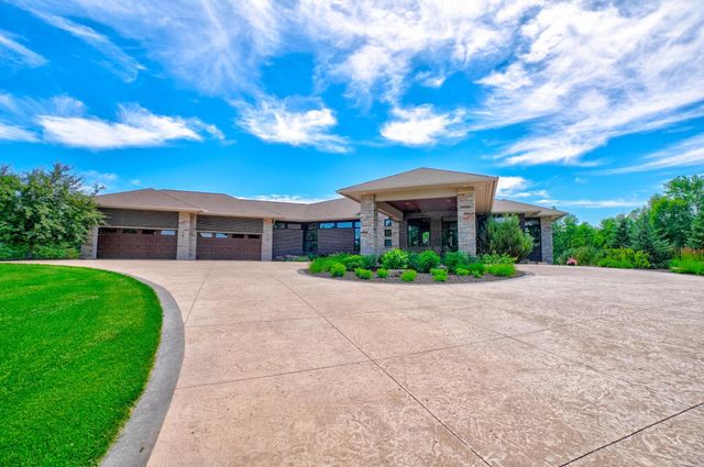 12639 20th Street N, Stillwater, MN 55082
