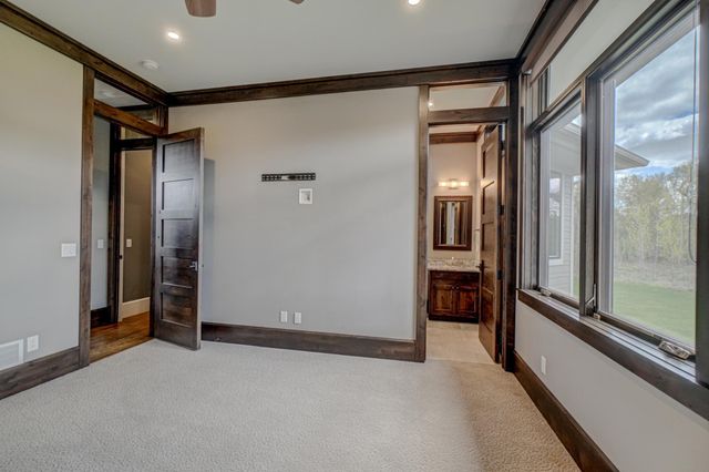 12639 20th Street N, Stillwater, MN 55082