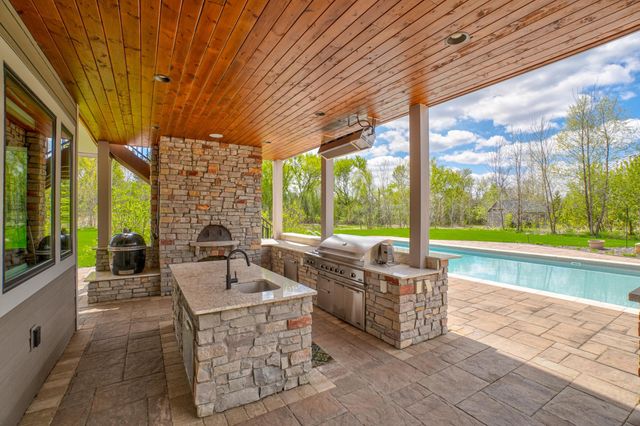 12639 20th Street N, Stillwater, MN 55082