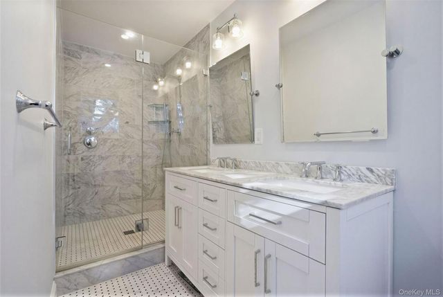 10 Carlton Lane, Rye Brook, NY 10573