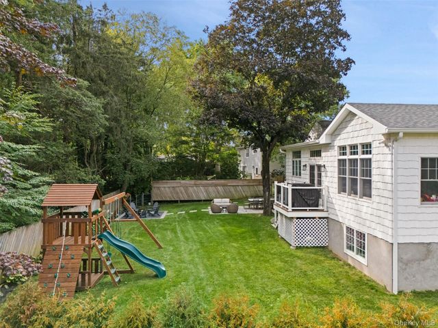 10 Carlton Lane, Rye Brook, NY 10573