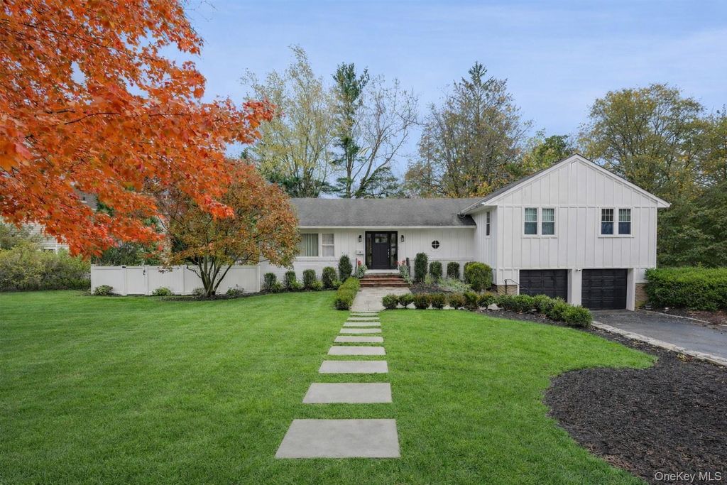 10 Carlton Lane, Rye Brook, NY 10573