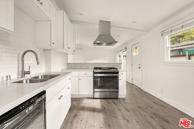 312 Chestnut Avenue, Los Angeles, CA 90042