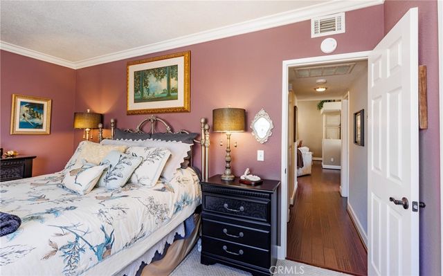 18844 Vista Del Canon G, Newhall, CA 91321