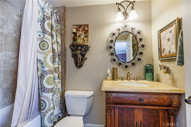 18844 Vista Del Canon G, Newhall, CA 91321