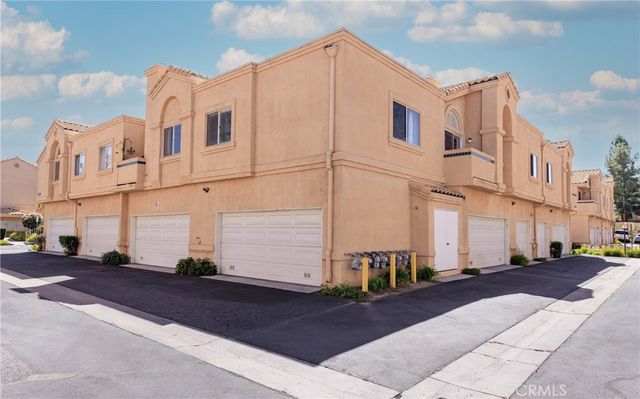 18844 Vista Del Canon G, Newhall, CA 91321