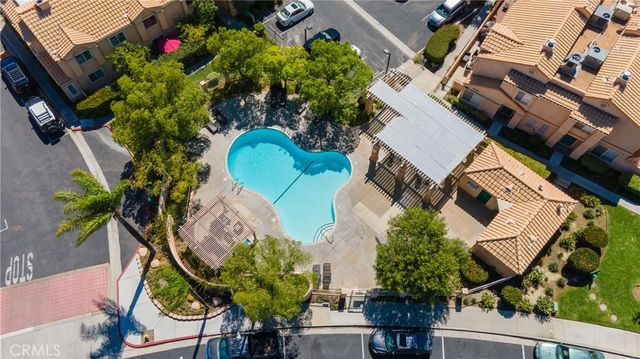 18844 Vista Del Canon G, Newhall, CA 91321