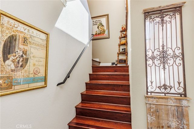 18844 Vista Del Canon G, Newhall, CA 91321