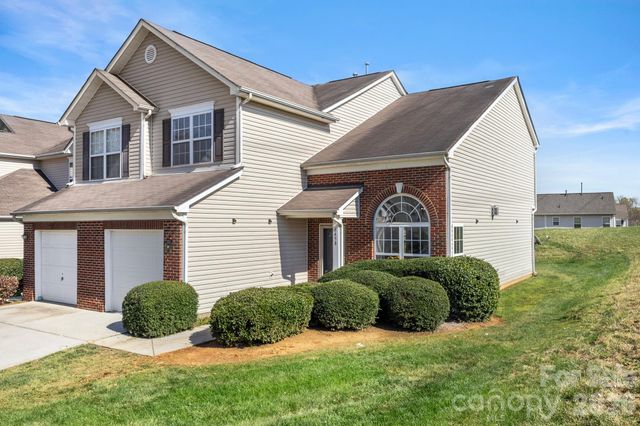 8458 Carolina Lily Lane, Charlotte, NC 28262