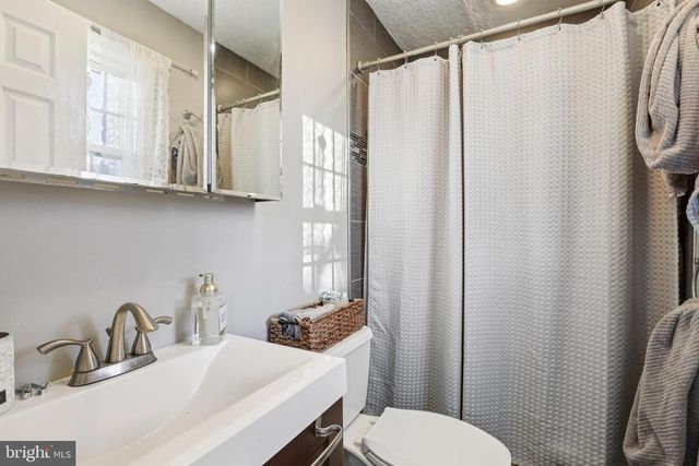 524 CHARINGTON DR, Severna Park, MD 21146