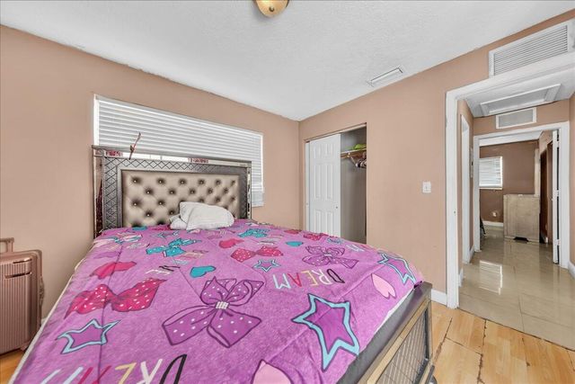 3560 NW 34th Way, Lauderdale Lakes, FL 33309