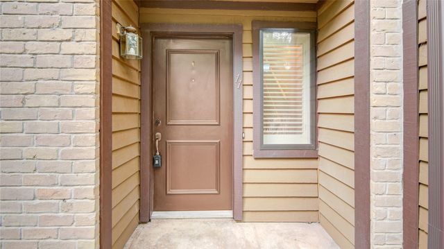 11711 Memorial Drive, Houston, TX 77024