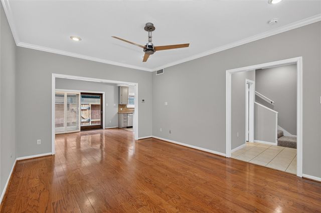 11711 Memorial Drive, Houston, TX 77024