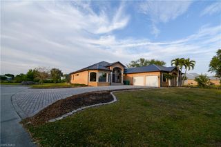 3101 Rustic LN, North Fort Myers, FL 33917