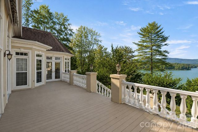 705 Lake Club Drive, Nebo, NC 28761