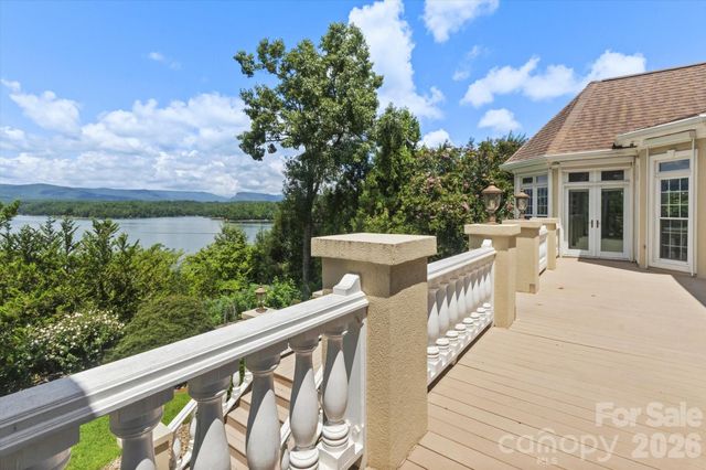 705 Lake Club Drive, Nebo, NC 28761