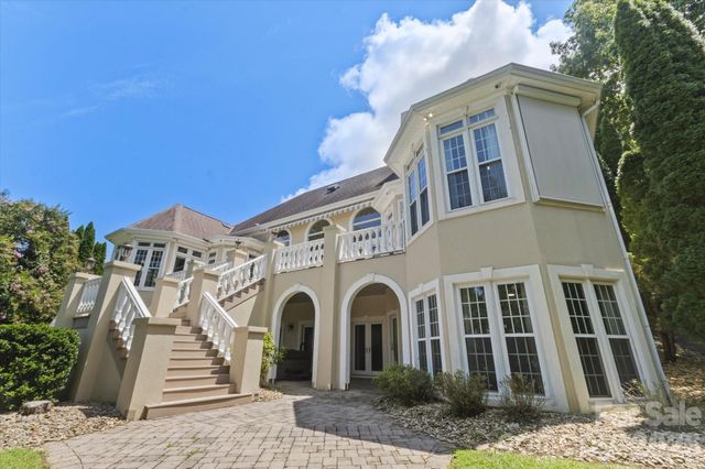 705 Lake Club Drive, Nebo, NC 28761