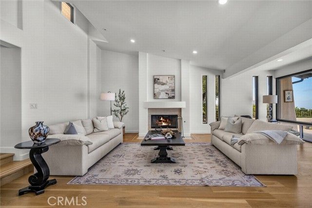 29813 Knoll View Drive, Rancho Palos Verdes, CA 90275