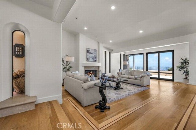 29813 Knoll View Drive, Rancho Palos Verdes, CA 90275