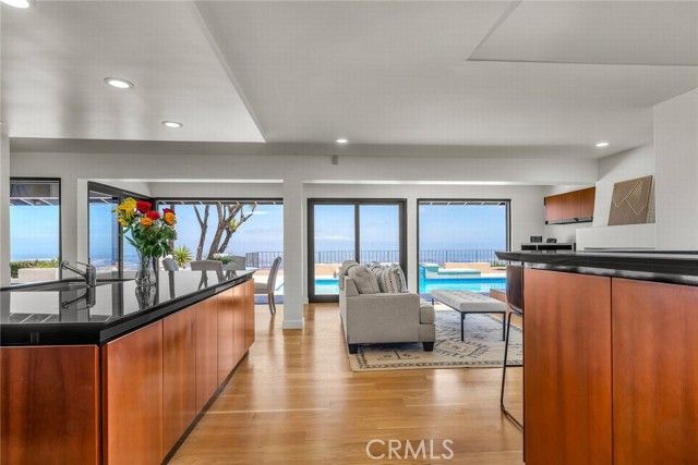 29813 Knoll View Drive, Rancho Palos Verdes, CA 90275