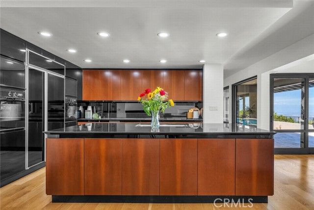 29813 Knoll View Drive, Rancho Palos Verdes, CA 90275