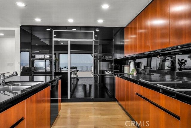 29813 Knoll View Drive, Rancho Palos Verdes, CA 90275