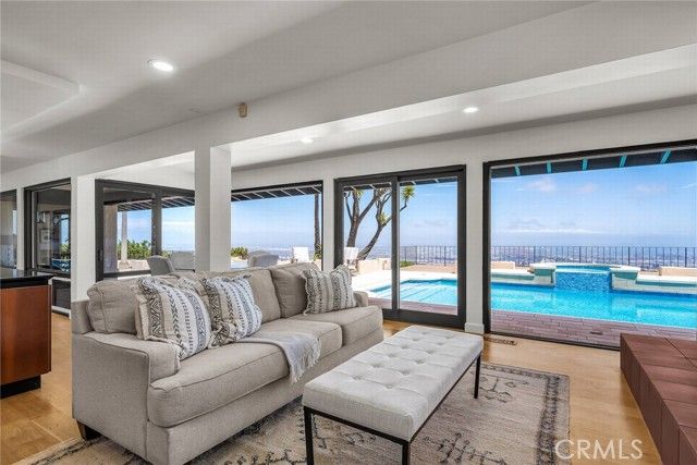 29813 Knoll View Drive, Rancho Palos Verdes, CA 90275