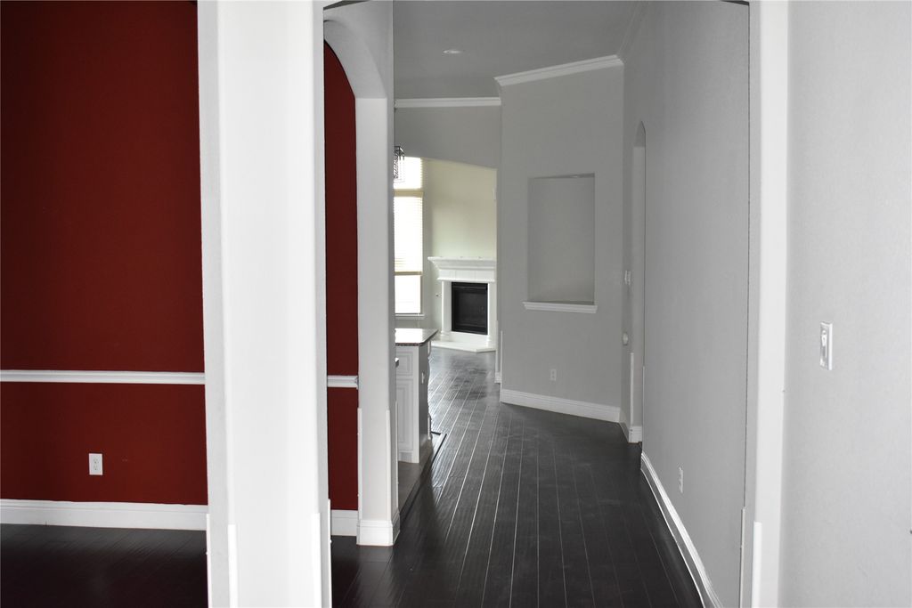 1009 Olivia Drive, Lewisville, TX 75067 — photo 2