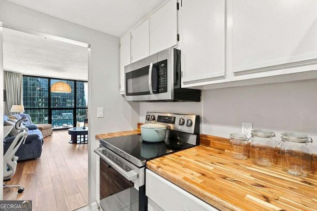 1280 W Peachtree Street NW 2613, Atlanta, GA 30309