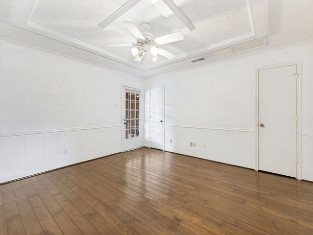 8826 Flint Falls Drive, Dallas, TX 75243