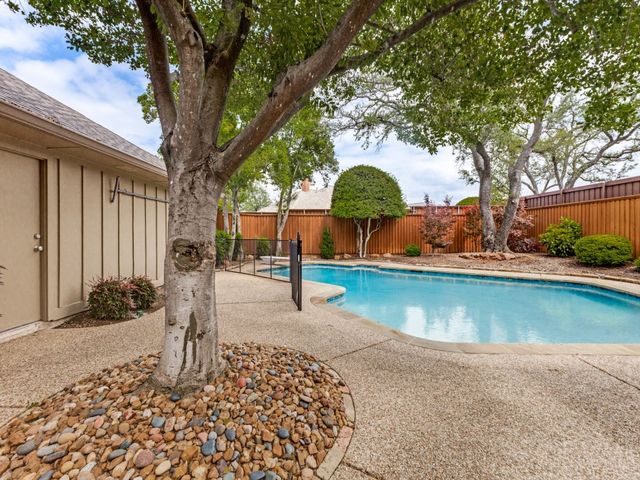 8826 Flint Falls Drive, Dallas, TX 75243