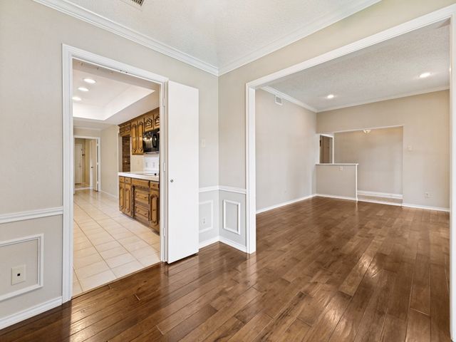 8826 Flint Falls Drive, Dallas, TX 75243