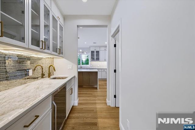 578 Pine Avenue, Saddle Brook, NJ 07663