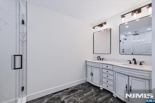 578 Pine Avenue, Saddle Brook, NJ 07663