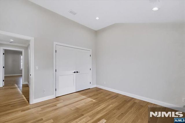 578 Pine Avenue, Saddle Brook, NJ 07663