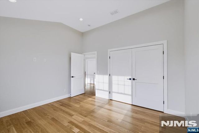 578 Pine Avenue, Saddle Brook, NJ 07663