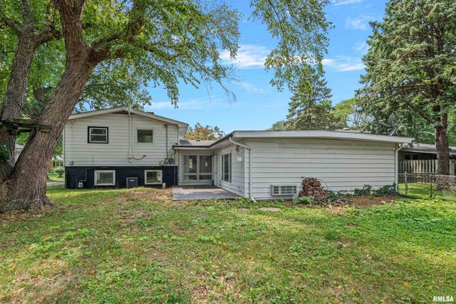 28 BEL AIRE Drive, Springfield, IL 62703